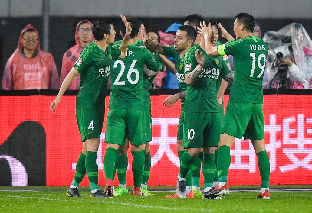 1-0！国安反超申花、蓉城登顶不可怕，可怕的是塞蒂恩的赛后发言