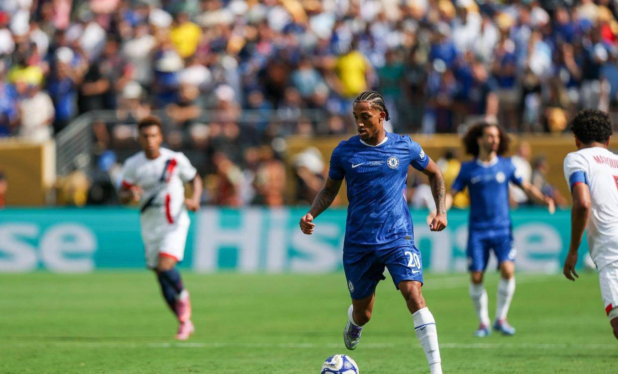 切尔西3-0大巴黎夺世俱杯冠军，恩里克上场干架引发集体失控的简单介绍