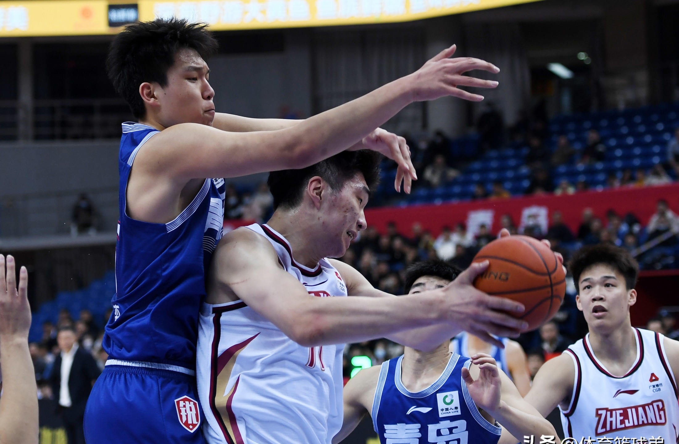NBA夏联-中国男篮负黄蜂杨瀚森12分7失误6犯的简单介绍